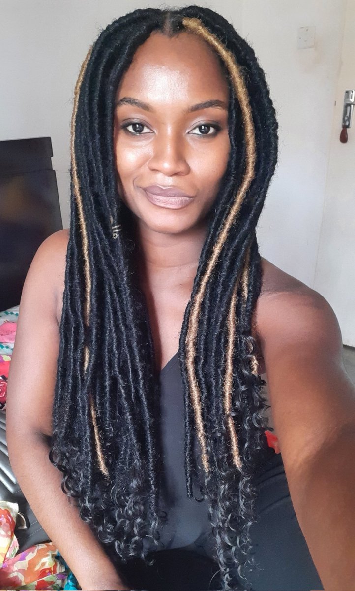 ayambah's tweet photo. Who jah bless.. https://t.co/RqlpAMKuFs