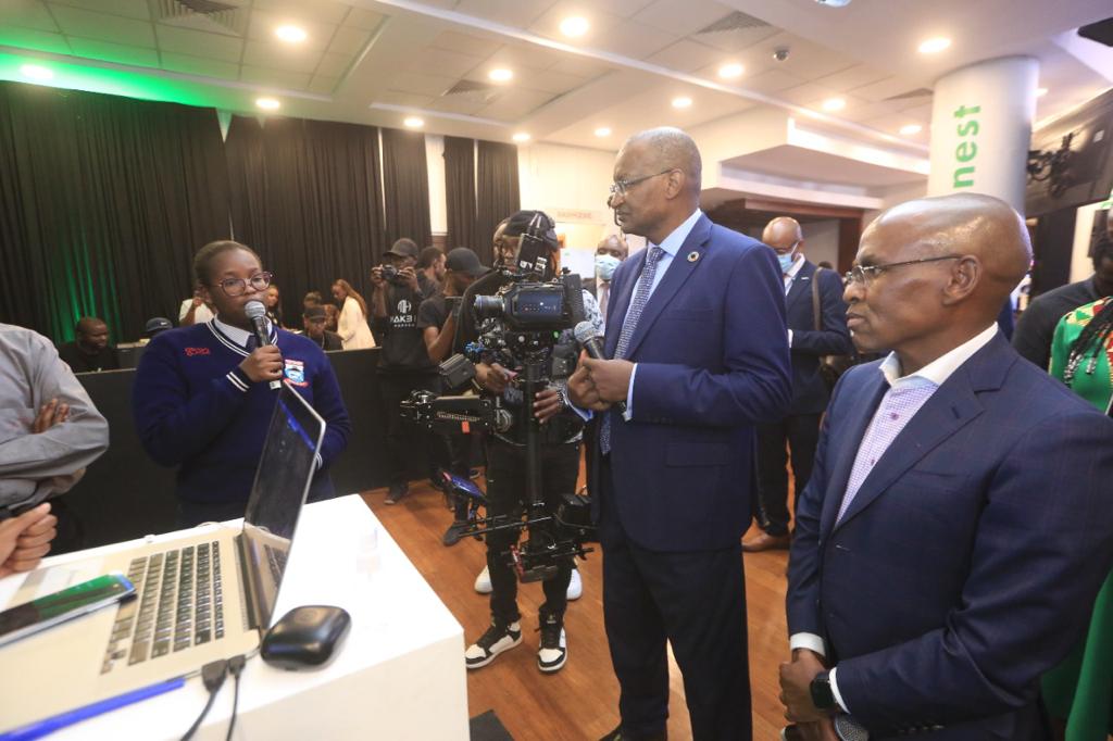 SafaricomPLC's tweet photo. Our inaugural four-day Fintech Innovation Week whose theme was “Deepening Customer Engagement Through Co-Creation of Future Payments for Trusted Digitalized World” came to a close yesterday after a week of engaging discussions with industry experts, influencers,  and innovators. https://t.co/YkGcUZp9sM
