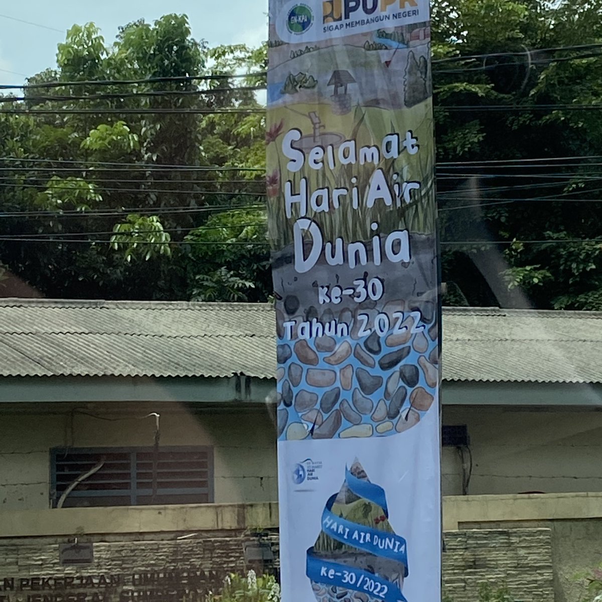 ccgoofball's tweet photo. Selamat Hari Air Sedunia #firsttweet https://t.co/AVlR8BF9I8