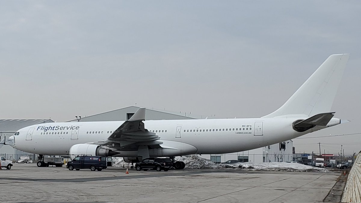veryboeing's tweet photo. FlightService #A330 -203 #9HBFS CYYZ https://t.co/pwDwLI3RSZ