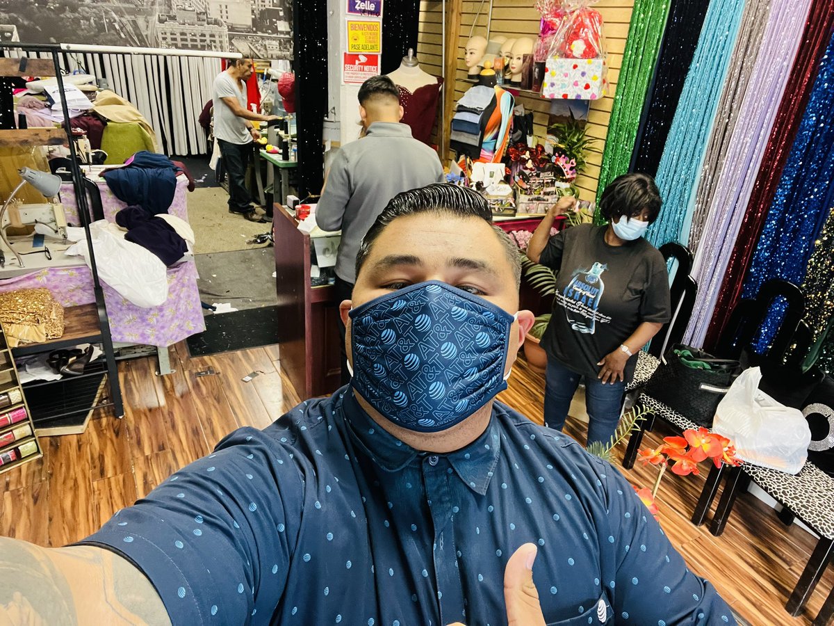 jhdzIHX's tweet photo. When prospecting pays off. Great OTS from IHE Rene Perez. 👏 🎲 Servicing our small business customers. #socal #losconquistadores #compton #losangeles #santealleys #fashiondistrict https://t.co/erq1b52ffk