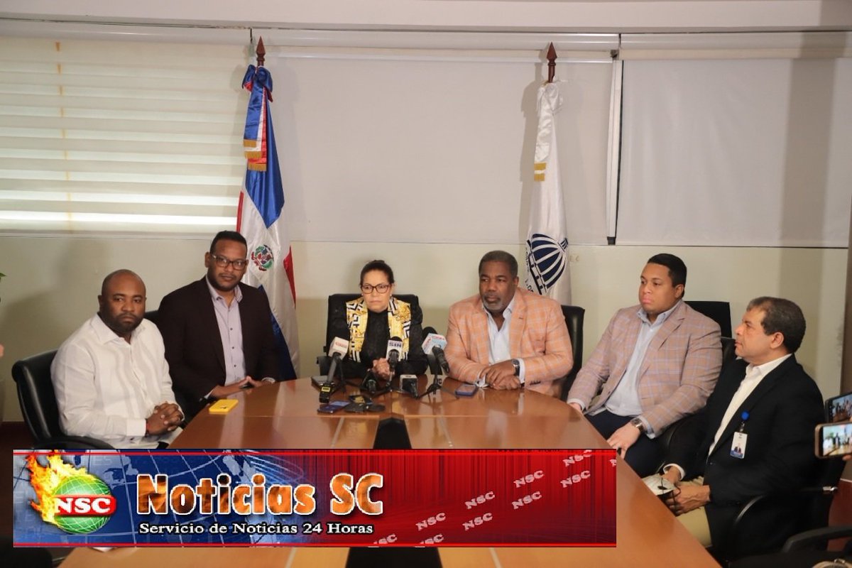 1NoticiasSC's tweet photo. Integrarán supermercados de  San Cristóbal  y Santo Domingo al programa Supérate, https://t.co/9bUhTMkOzx https://t.co/sGnB715FP8
