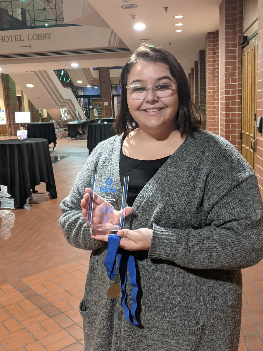 BellEastDECA's tweet photo. Congratulations to Sienna Feliciano!! 3rd place Retail Merchandising Series State winner and International Qualifier!! https://t.co/RfQGLd5wHR