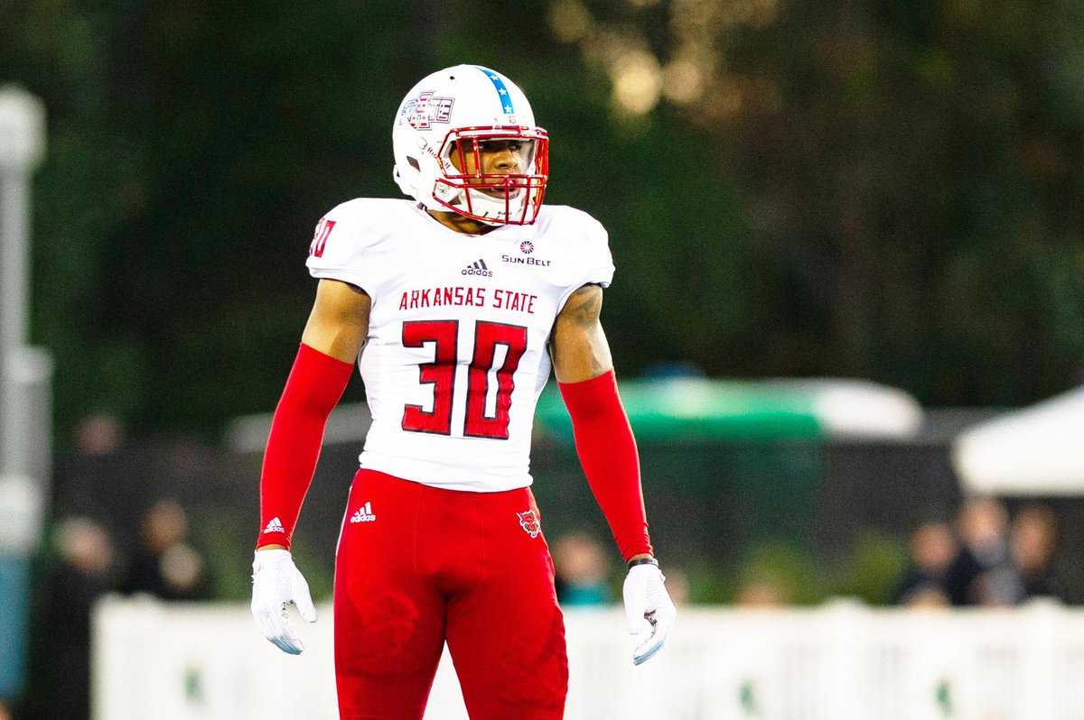 Extremely Blessed to receive an offer from the university of Arkansas State 🤍❤️<a href="/robharley34/">Coach Harley</a> <a href="/TBTFootball/">#TechTechTech</a> <a href="/tech813coach/">Jayson Roberts</a> <a href="/GBHick08/">Greg Hickman</a> <a href="/1cwoo7/">Coach CB</a> <a href="/KevinHobbs_DC/">Kevin Hobbs</a>
