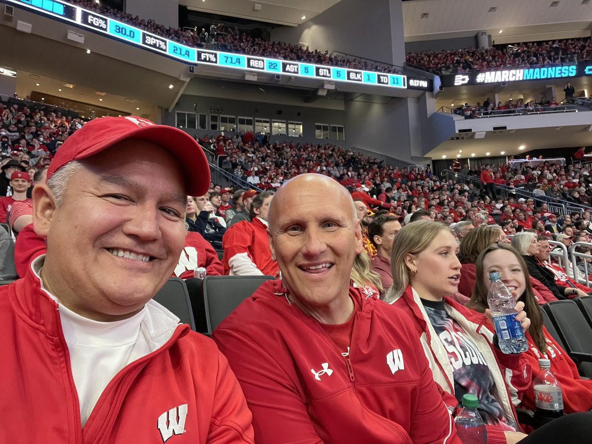 badfan1's tweet photo. Badgers ready to dominate #mmselfie https://t.co/06gcm3rTpK