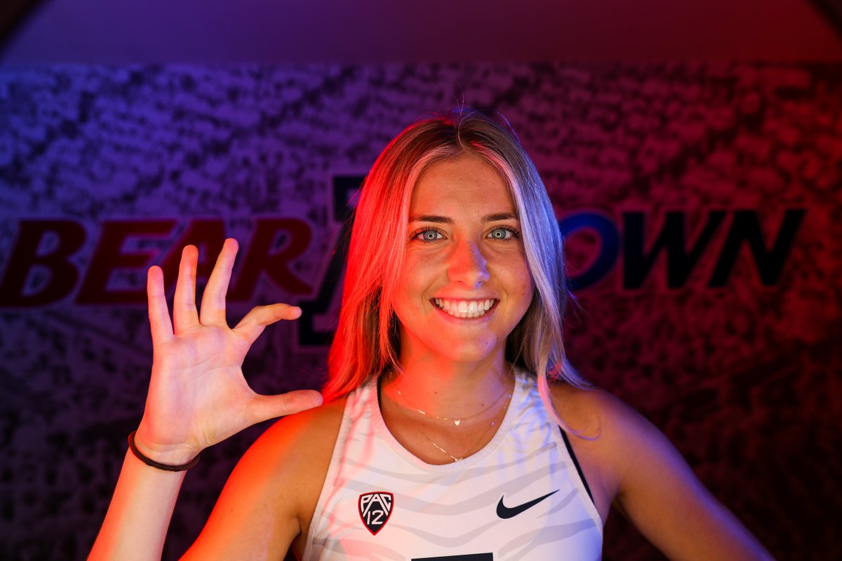 ArizonaTrack's tweet photo. Two Cats place in the top-five of the 1500m run!

@gracedriskill  and @MaddyC25 come in with times of 4:34.19 and 4:35.74 respectively, which are both personal bests!🌟 https://t.co/m5vvwk60ay