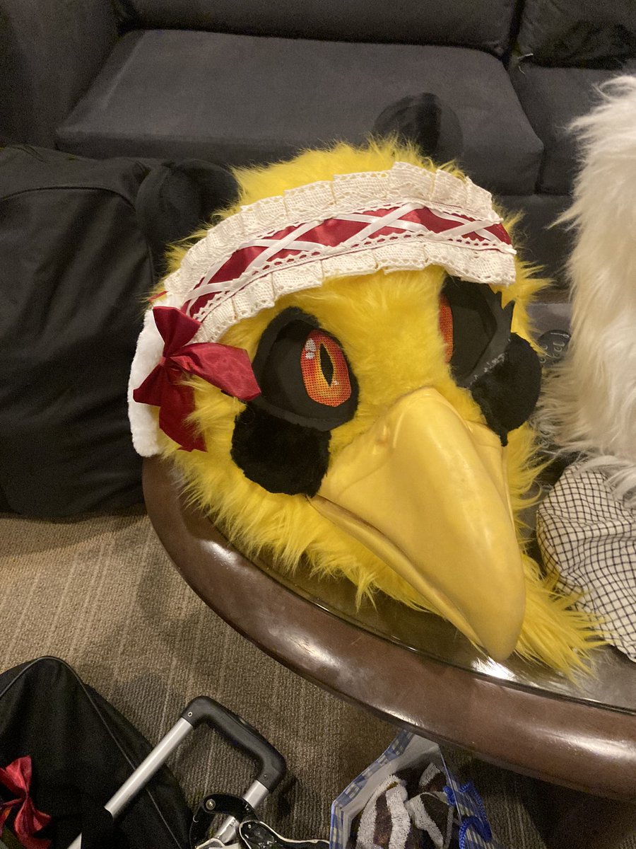 thpuxk's tweet photo. #TFF2022 is tons of fun so far :33 (none of these suits are mine hh all frens - the spartan suit) 
// @Retnuh_Hopkins https://t.co/67N7ug6f0X