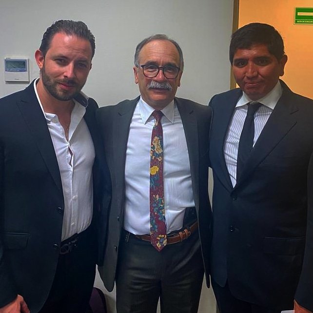 🇲🇽🚑🏥🇲🇽
El Equipo ECMO MÓVIL del Centro ELSO 321 del Hospital Christus Muguerza Alta Especialidad, Monterrey, Nuevo León, México.
<a href="/ECMOeducacionMX/">ECMOeducacionMX</a>