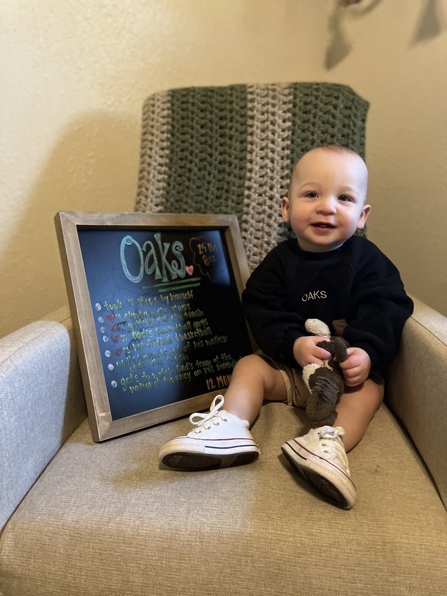 CoachGHartman's tweet photo. Super Sweet day. Happy first birthday to our guy Oaks!! Had to leave KC early last year, but he enjoyed watching hoops all today for sure. @alleetaylor https://t.co/U3unoFum8V