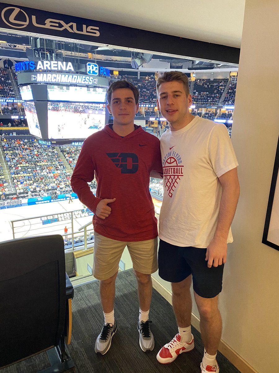 Club teammates enjoying their spring breaks in March, this is madness! Team is back in action next week.