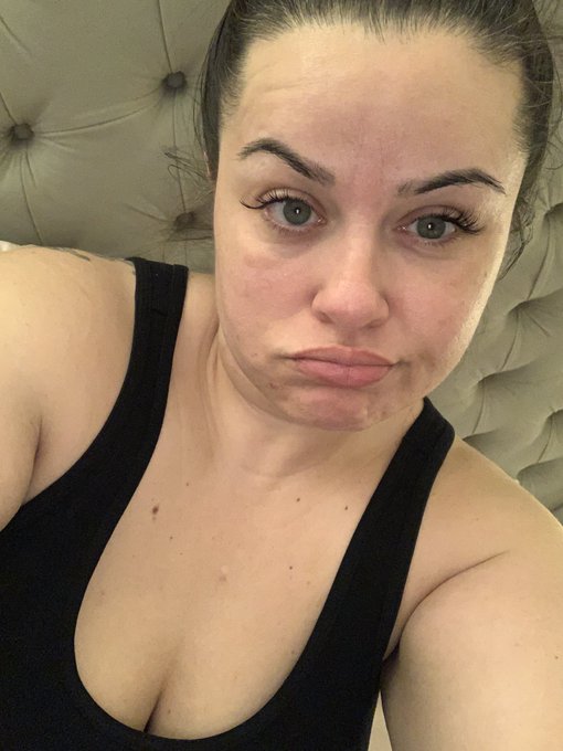 I&rsquo;m sick. Come take care of me https://t.co/MJeqjnMWsq<a href="/tag/mvsales"class="tags"><span>#mvsales</span></a>