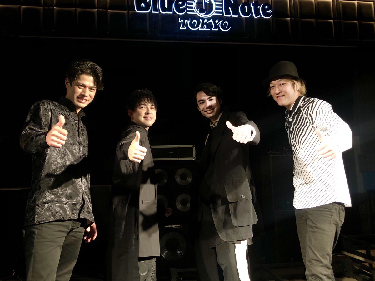 matt_and_co's tweet photo. ใLEO -NEW GRID-ใ@BlueNoteTokyo ใซใฆ๏ผ
LEOๅๅใใฟใใชๆ้ซใงใใโใใฃใฎใใใฃใใ
ใใใ ใใฎ่ฉฑใใใขใ็ตๆงในใฒใผใใจใใฃใฆใพใใ๏ผ็ฌ๏ผ
ๆงใใฎใใซใผใใผใใในใใผใธไธใใๆ้ใใใชใโฆ็ใใใใใใจใใใใใพใใ๏ผ
#LEO #NEWGRID
#ใใซใผใใผใๆฑไบฌ https://t.co/PJbcwDSJI4