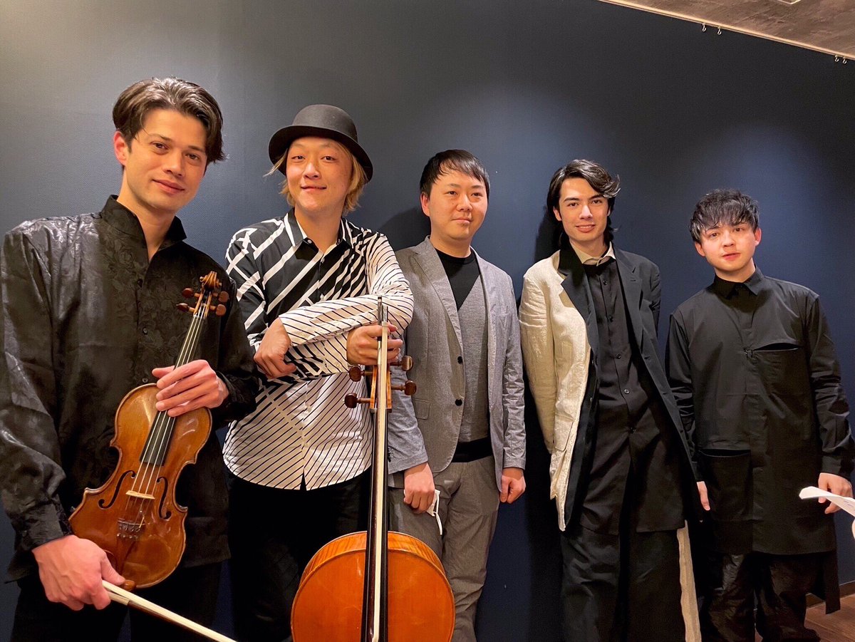 matt_and_co's tweet photo. ใLEO -NEW GRID-ใ@BlueNoteTokyo ใซใฆ๏ผ
LEOๅๅใใฟใใชๆ้ซใงใใโใใฃใฎใใใฃใใ
ใใใ ใใฎ่ฉฑใใใขใ็ตๆงในใฒใผใใจใใฃใฆใพใใ๏ผ็ฌ๏ผ
ๆงใใฎใใซใผใใผใใในใใผใธไธใใๆ้ใใใชใโฆ็ใใใใใใจใใใใใพใใ๏ผ
#LEO #NEWGRID
#ใใซใผใใผใๆฑไบฌ https://t.co/PJbcwDSJI4