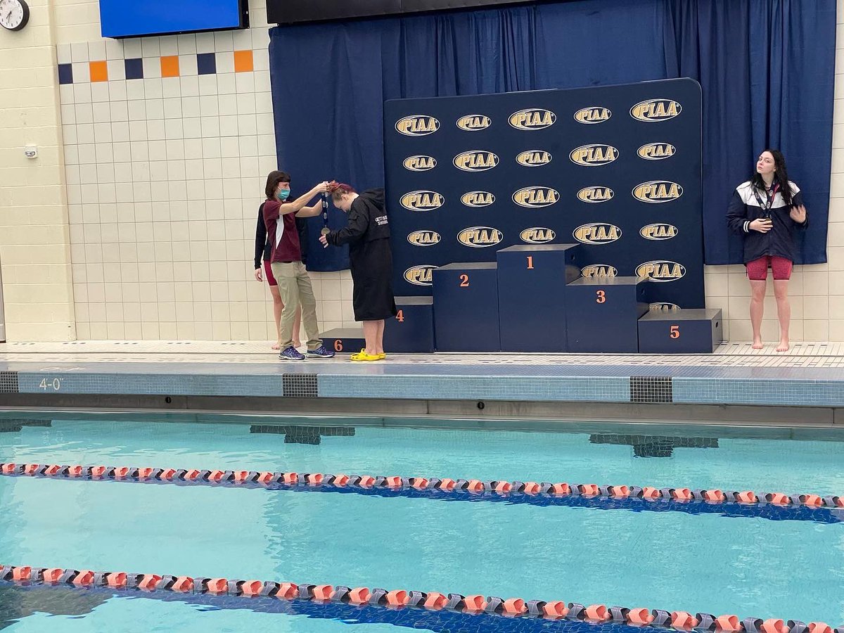 Congratulations to Hannah Brainard for placing 6th in the 200 free at States!!🏅🥳 Also congrats to the 200 free relay for placing 23rd and dropping time!!!🏊‍♀️🎉💪
