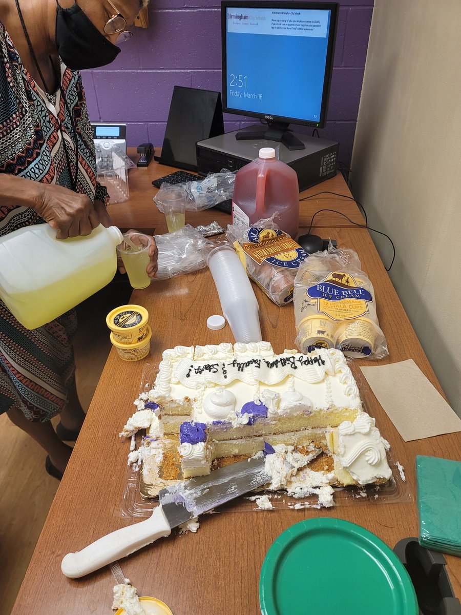 MitchellOssie's tweet photo. It's PBIS Friday and we're celebrating POSITIVE BEHAVIOR! We are what we focus on! Let's focus on the positive! Happy Birthday to our faculty/staff members for January- March! 🥳🎉🎂🥳🎂 Tarria Jones-Walters https://t.co/l1Z12hPNZv
