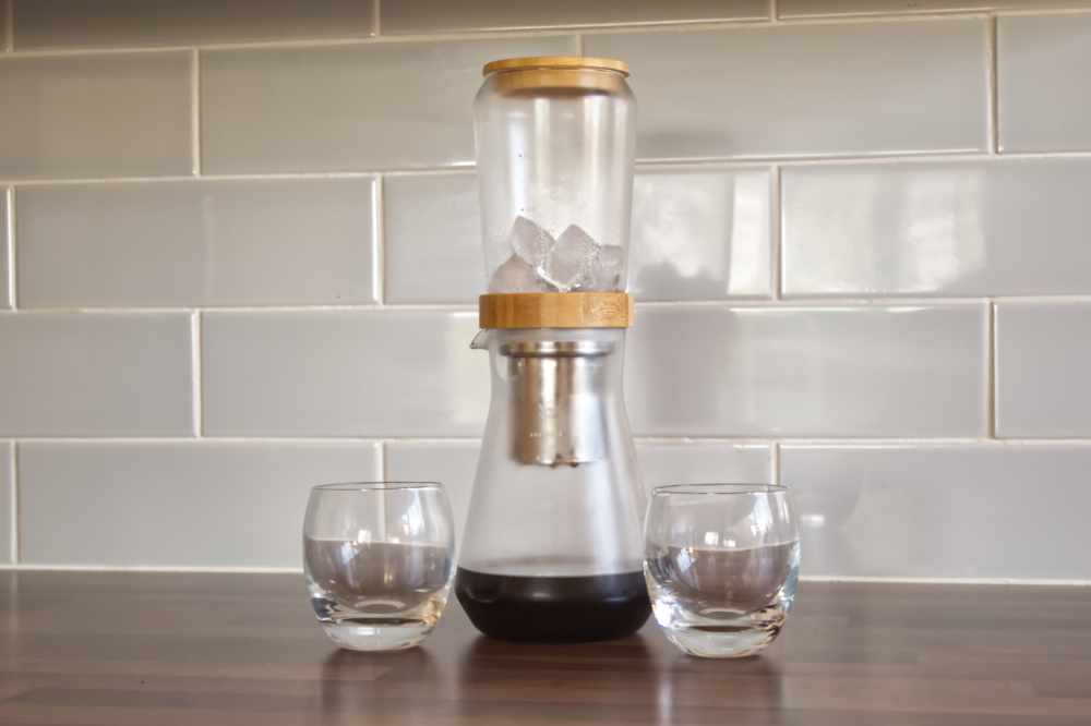 BeanGroundBlog's tweet photo. HIGHLY RECOMMENDED - This cold coffee dripper is surprisingly good, plus it doesn't cost a fortune. For any of you looking to try cold coffee brewing home, this is worth checking out for sure. 😊 #coffee #colddrip https://t.co/aZbLtciYM2 https://t.co/XeVfvWv31E