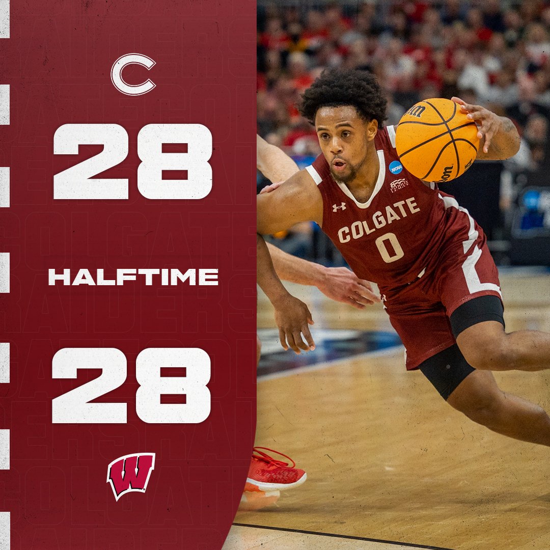 ColgateMBB's tweet photo. Fighting after 2๏ธโฃ0๏ธโฃ in Milwaukee.
Cummings leads us with 14.
#GoGate | #MarchMadness https://t.co/nItYry3v55