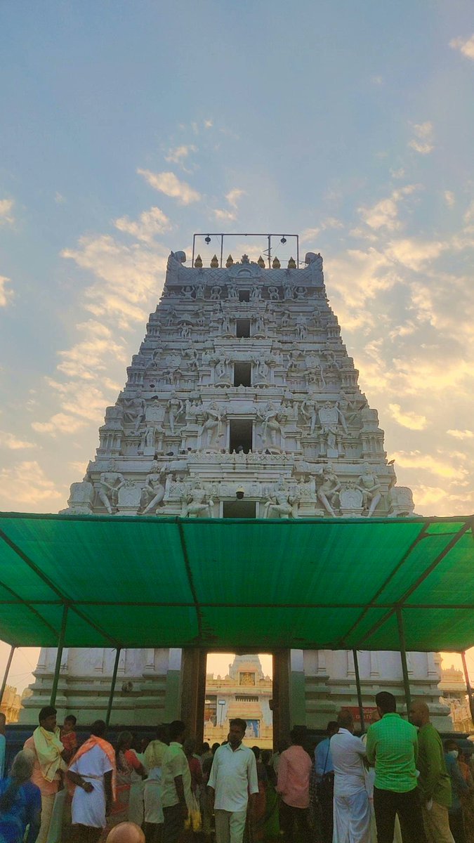 shyamnaidu71's tweet photo. #templeview #SaturdayThoughts #oneofmyfavouriteplace💝 #MissingPerson https://t.co/y0EfJUHZE7