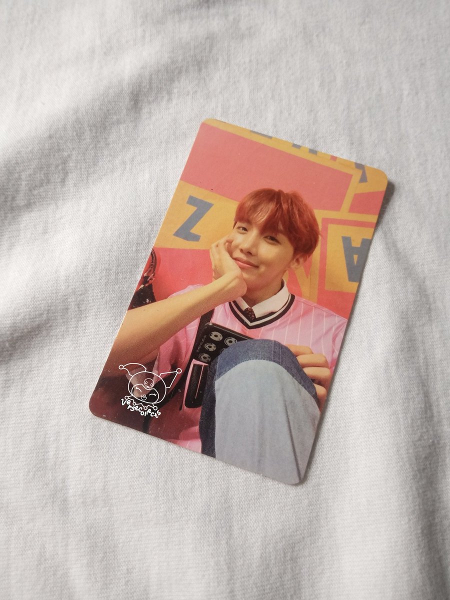 versecollects's tweet photo. ꒰ wts lfb ph #versesells ꒱
jhope love yourself her e pc repriced
— 200 pesos (lowered bc of the condi)
— onhand
— payo/1 day reservation
— dont claim if sensitive to scratch and marks (will post the condi below)
— rcbyt
# jung hoseok bts ly album https://t.co/IIFHWeECil