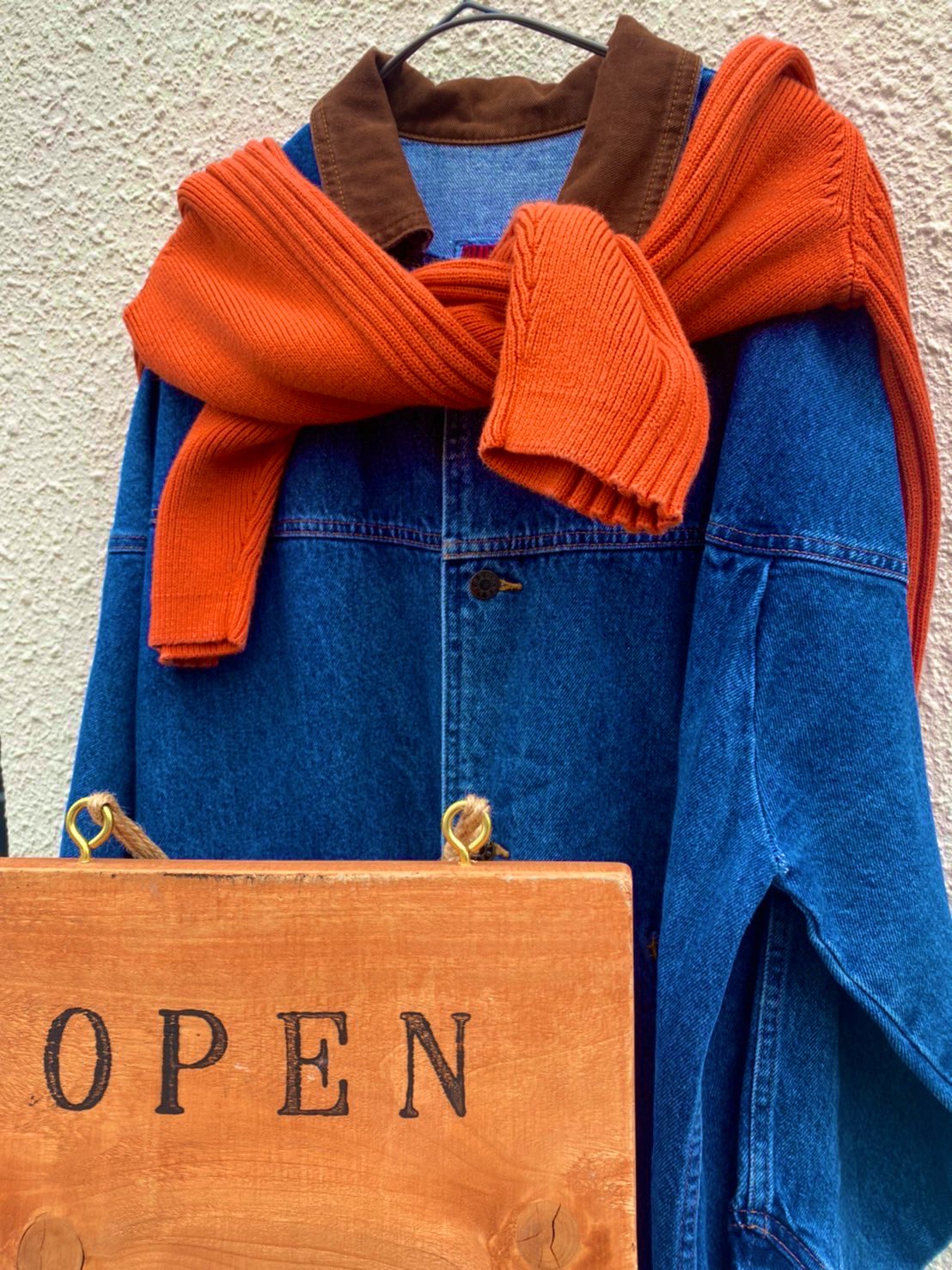 西荻窪の古着屋 Szimpatikus シンパティクシュ Open 本日も遅ればせながらオープンしました 天気予報では雨だといっていた 気がする ので 晴れていて嬉しいです 本日18時までやっておりますー ぜひ遊びに来てください 西荻窪 西荻窪古着