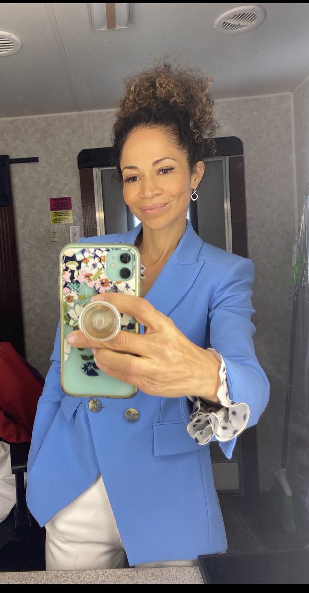 SherriSaum1's tweet photo. svu style #julietpolcsa https://t.co/TZL41EO3FT