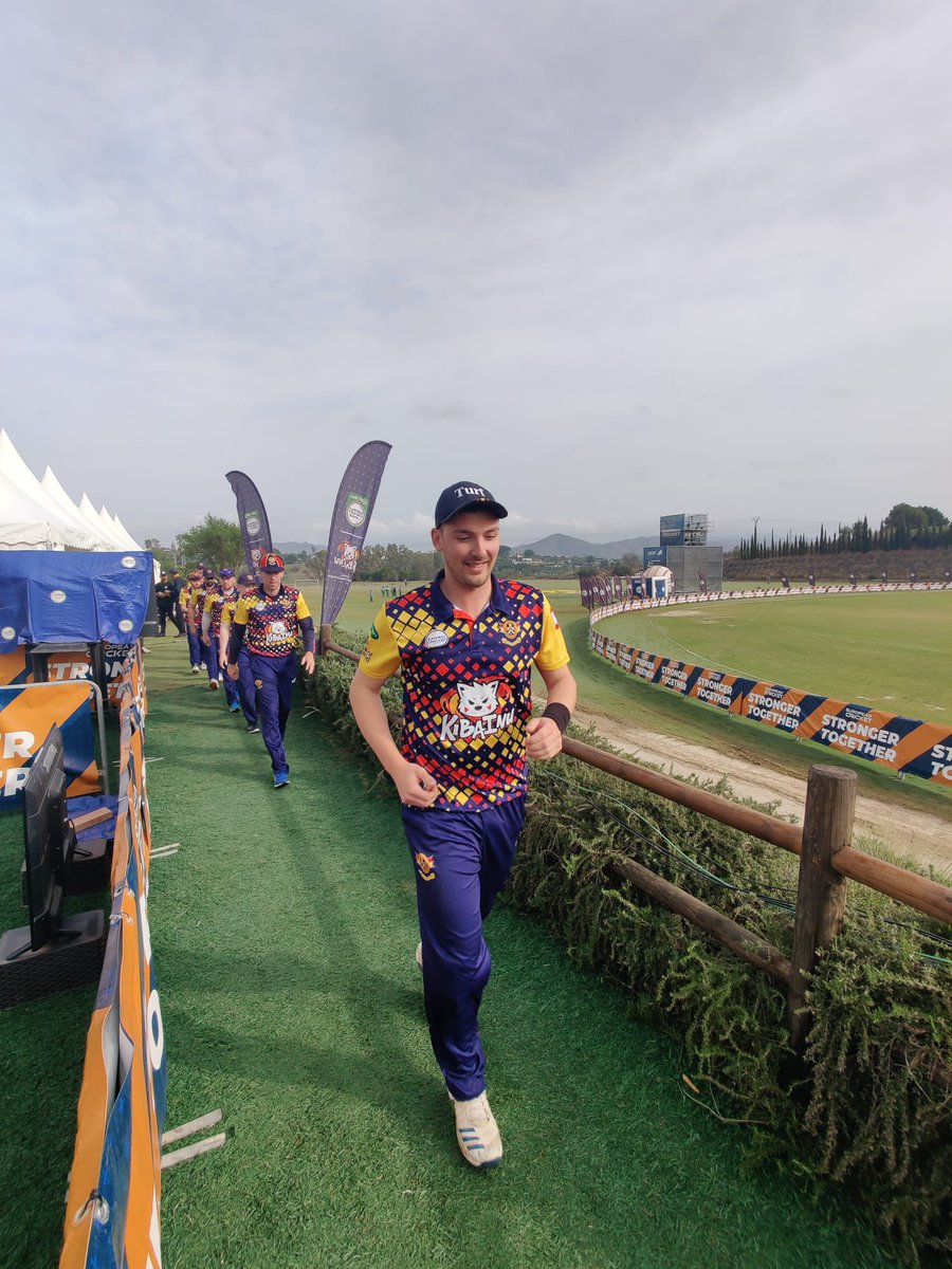 CIParticipation's tweet photo. Cβmon @brigade1906 !
β‘οΈ Watch: https://t.co/ZwZ1RoWRnO
#GoBrigade @NWCricketUnion βοΈπ https://t.co/41yCDXoiUc