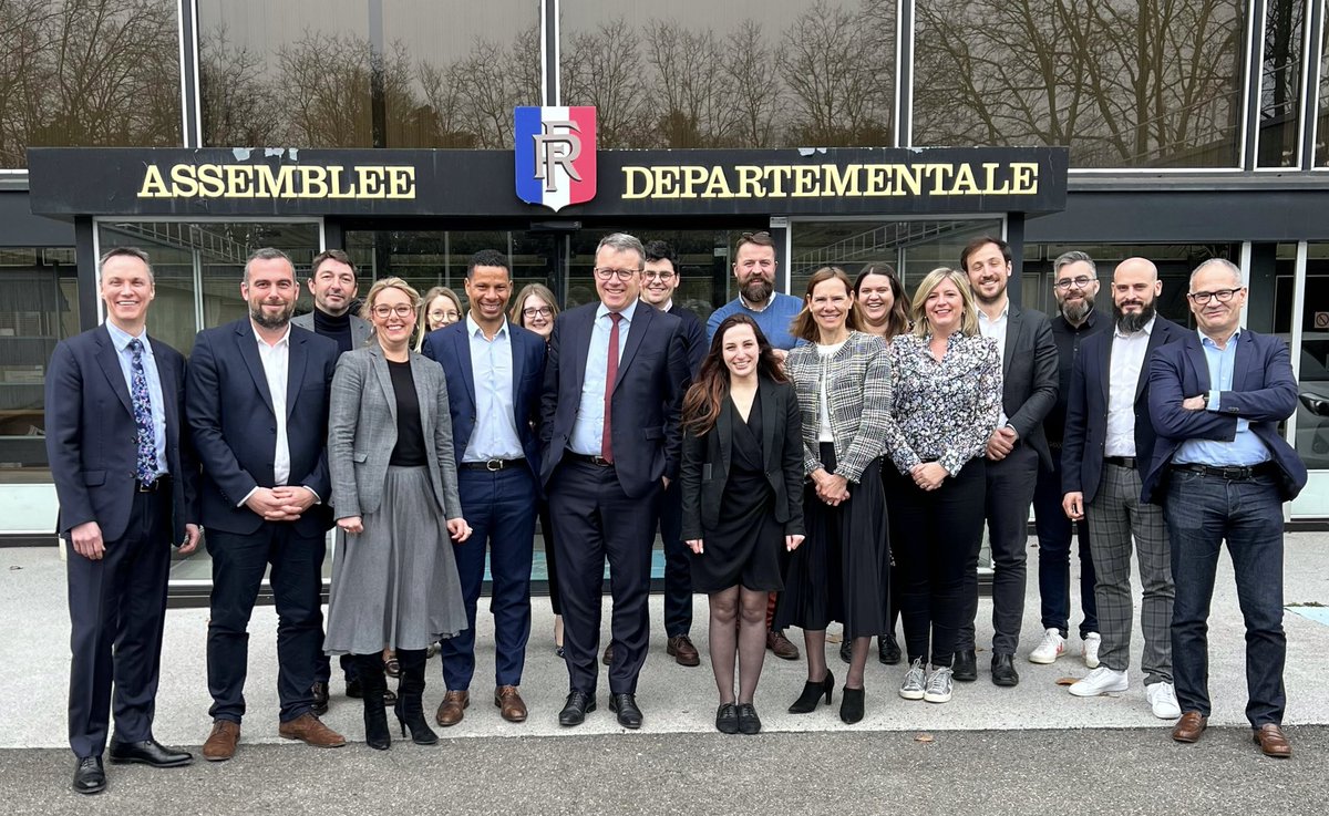 Gregory_FAURE's tweet photo. Rencontre et échanges entre collaborateurs de cabinets, membres de l’asso.DEXTERA.

Merci au Président du @CDEssonne, François @durovray, pour son invitation et le partage de sa vision pour l’#Essonne, un territoire que nous aimons et que nous avons choisi.@UFEssonne @DEXTERA15 https://t.co/SzjdK87aCm