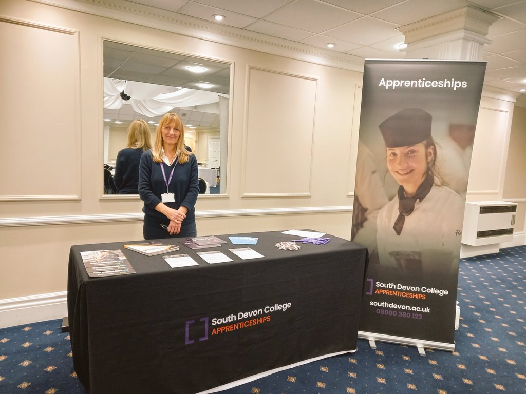 A glorious sunny welcome at Exeter Golf and Country Club. This in person aat event, suitable for  members,students those in employment and employers.
#apprenticeships #sdcollege
#AAT