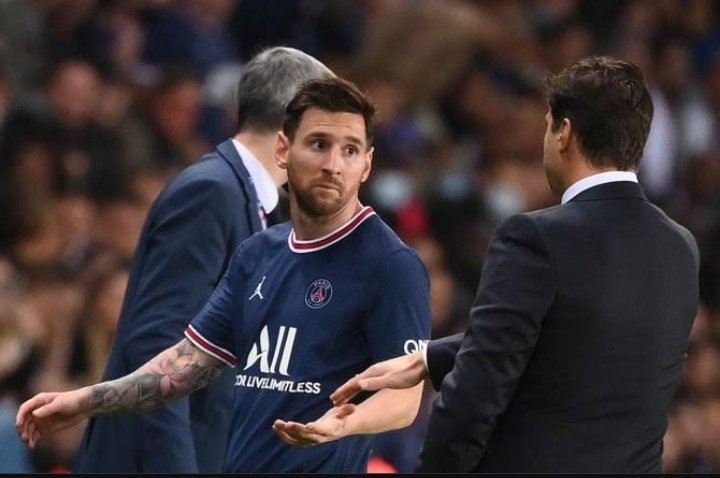 🎙️ Mauricio Pochettino: 

"Cristiano Ronaldo would have been a better fit for this PSG team than Messi. With all due respect to Messi he fits better in the Barcelona system only. I wish we had signed Ronaldo."