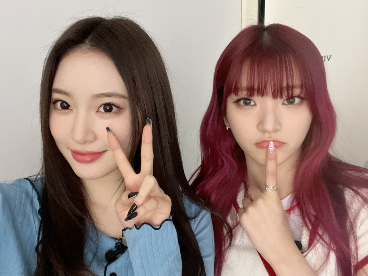 오늘은 위클리 게임하는 날❤
기다려지는 데일리를 위해 선물 하나 놓고 갈게!!
(😘1시간만 기다려 달라구!)

#Weeekly #위클리 #리그오브아이돌_위클리 #리그오브아이돌 #잼스터