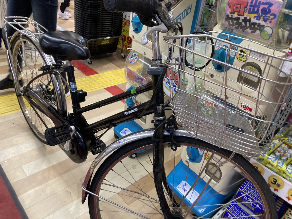 non121716's tweet photo. 左が新しい自転車 右が今まで乗ってた自転車
今までありがとう https://t.co/mJsyGzp91D