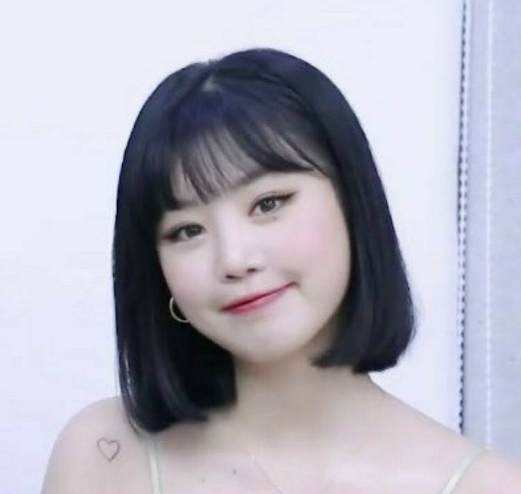 1998_0309's tweet photo. 저화질 수진이💜 https://t.co/nyVV6JIb2R