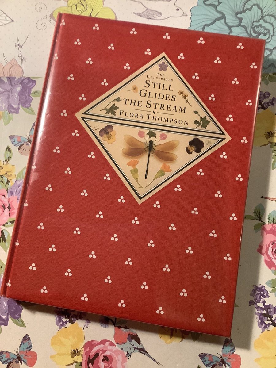 WatsonsVintage's tweet photo. A BEAUTIFUL Vintage Book Gift in my #etsyshop : Stunning Vintage 1985 'The Illustrated Still Guides The Stream' Hardback Book By Flora Thompson #StunningIllustrations #BeautifulBookGift https://t.co/zMbbdW6cPu #FloraThompson #StillGuidesTheStream #VintageBook #1985BookGift https://t.co/wPYZ4ye7oZ
