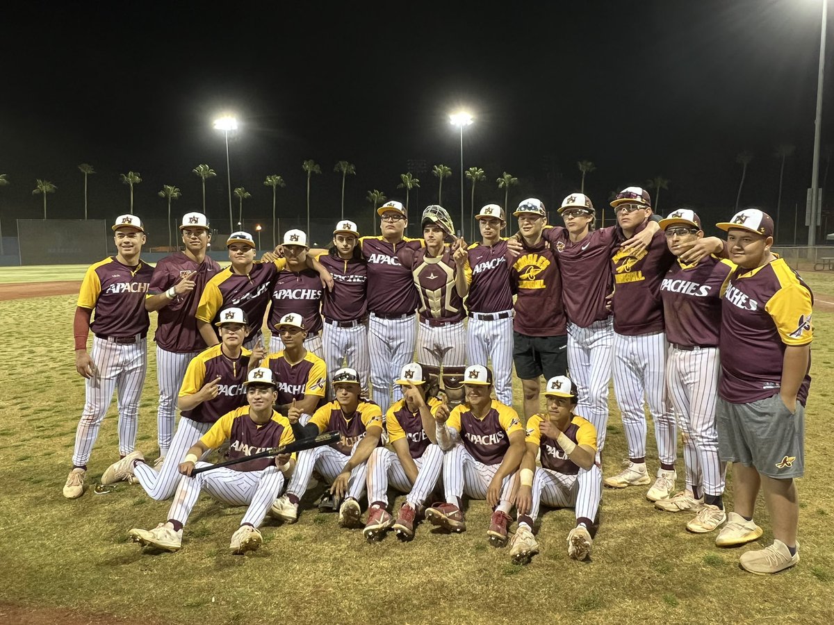 LuisDenogean's tweet photo. 🚨 And now the Champions of the Lancer Baseball Classic, Nogales Apaches‼️ ⚾️🏆
By: En Deportes ‼️ 
@OJFav @RomanBracamont6 @ApacheBaseball1 @NogiAthletics @dcrisantes5 @10RobGal1 @AlanDurazo8 @g_paco8 @SantiagoDibene @saul_soto1604 @DenzelMontijo @d_montijo22 @Tomtom_0423 https://t.co/w8OaQ0UP6x