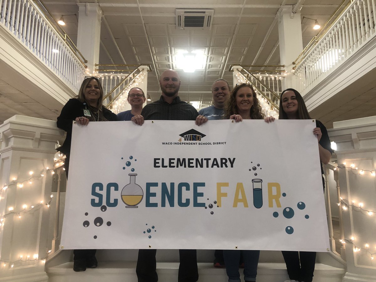 KarmenLogan's tweet photo. Science is alive and well with our elementary students in @WacoISD. We celebrated our science fair winners and all the staff that families that supported their success. #wacoisd #sciencefair2022 https://t.co/IBkNdXBGWc