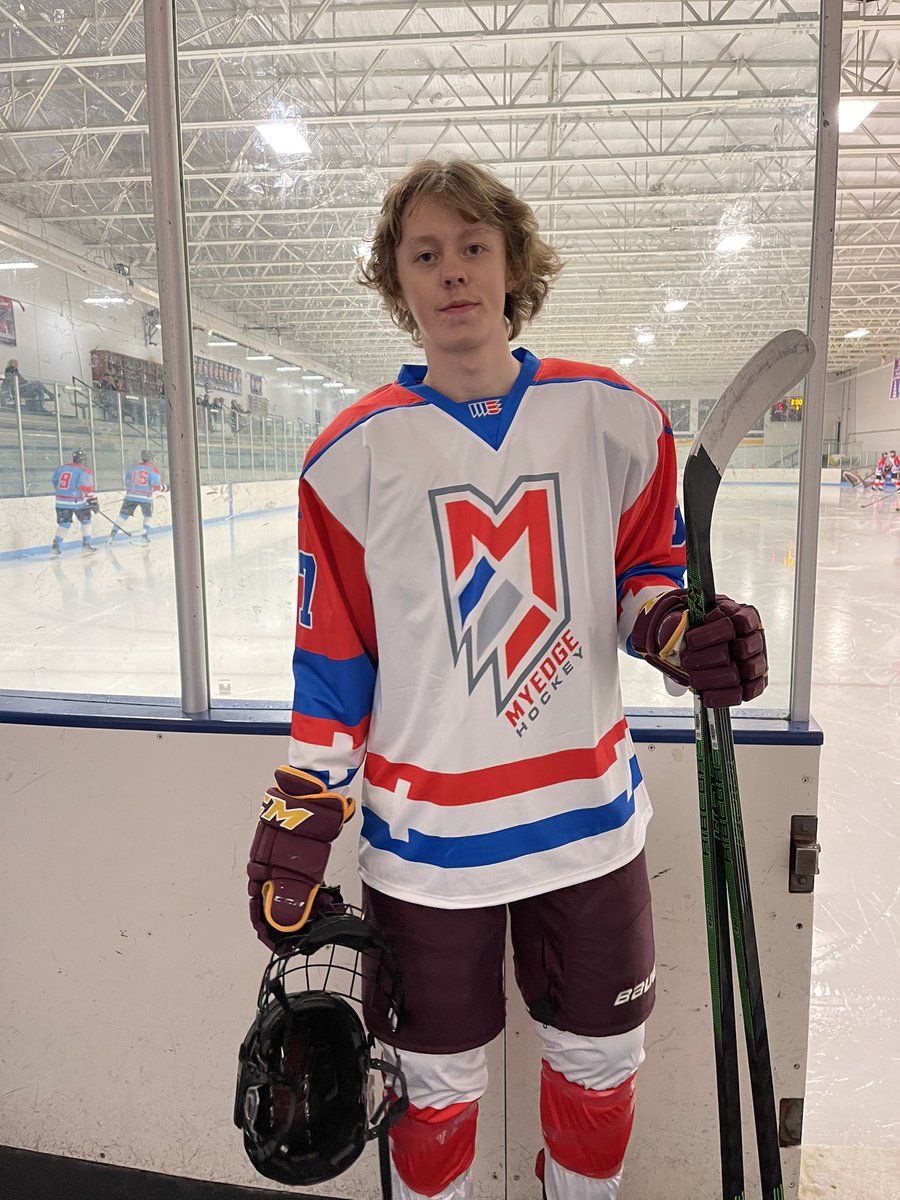 Myedgehockey's tweet photo. Blue wins in OT vs. White 10-9 with GWG by ⭐️STILLER(3G). ⭐️CARLS(3G,2A) led Blue with help from FISCHER(2G,2A), MEHTA(4A), MOERKE(G,A), KVAAL(G), HAMMILL(A), &amp; NORLING(A). KUHL(3G), ⭐️WHITTAKER(4A), SUBJECT(2G), DEAN(G,A), WITHAM(G,A), CARLSON(G), &amp; BORENE(G) scored for White. https://t.co/GPHsCV3rCj