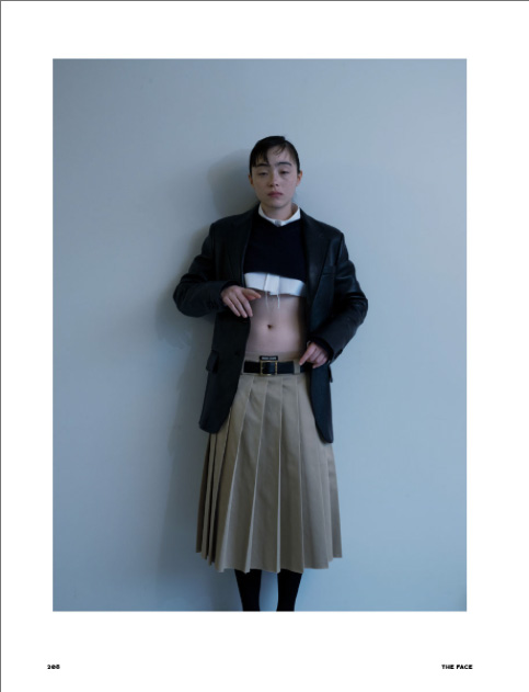 paper_muse's tweet photo. #TheFaceMagazine 봄호/ https://t.co/AnWHpYct92: JUST FOR ME #SerenaMotola, Photo #TakashiHomma, Styling #DannyReed
#SS22 #MiuMiu #패션사진 #화보 https://t.co/yvk2pAgMNj