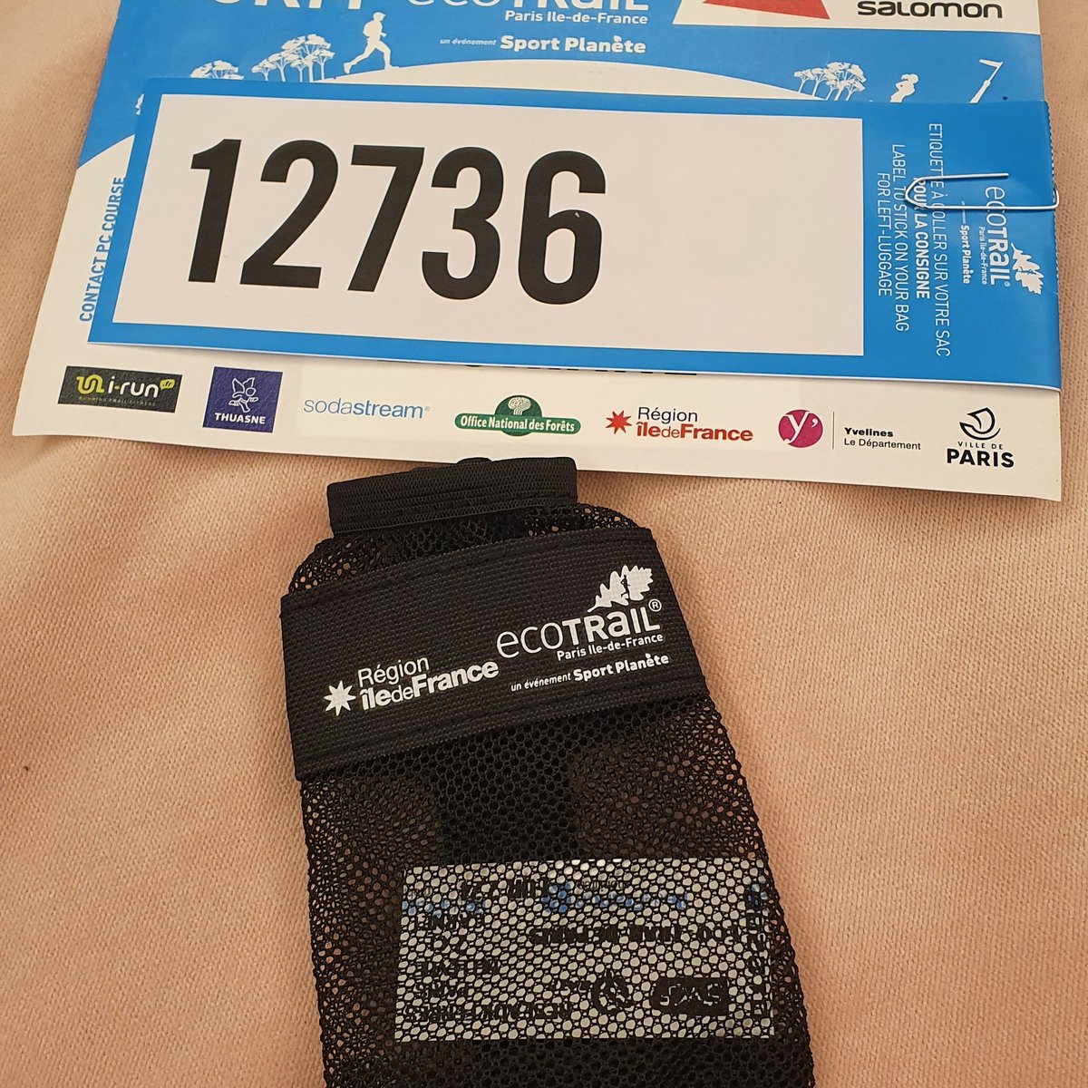 FitformP's tweet image. Dossard pour l'Eco-trail de Paris récupéré, pour moi 18km. Rdv à l'observatoire de Meudon pour le départ 🏃‍♀️

#EcoTrail #Paris #ecotrailparis #trail #courseapied