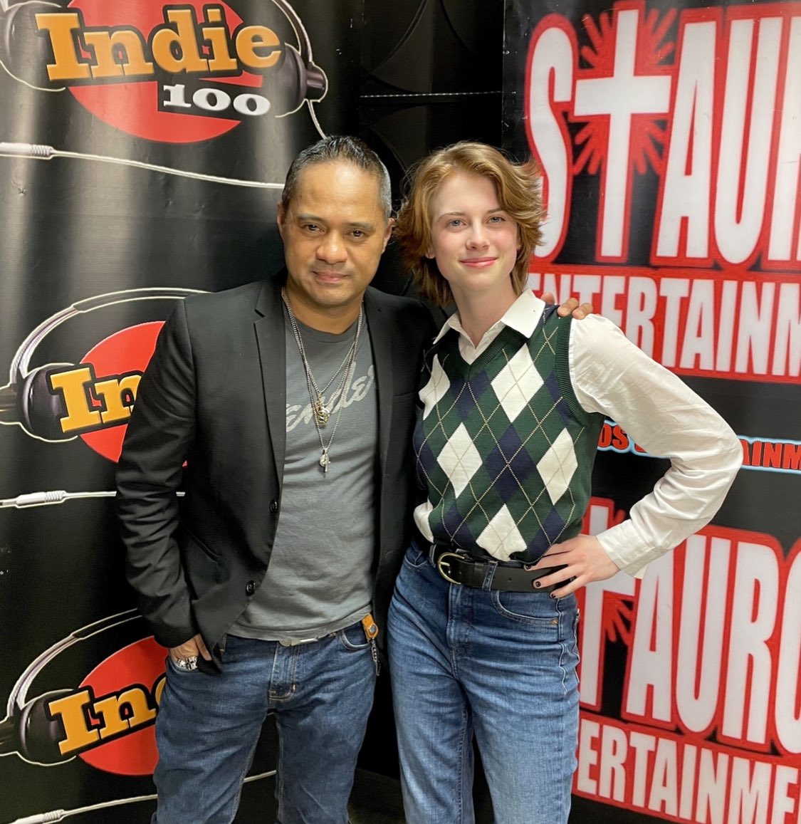 TyroneTann's tweet photo. #FlashbacFriday Moment. #OneYearAgo2Day, I had one of my #Favorite Lovely Humans & Fams, along w/ her #DronerCast, in the Studio on my Show. #WhereTheHeckDidTimeFly??!!#SoLuvAndMissU @WalkerFitzFilm! https://t.co/YJZQsi7o7j
