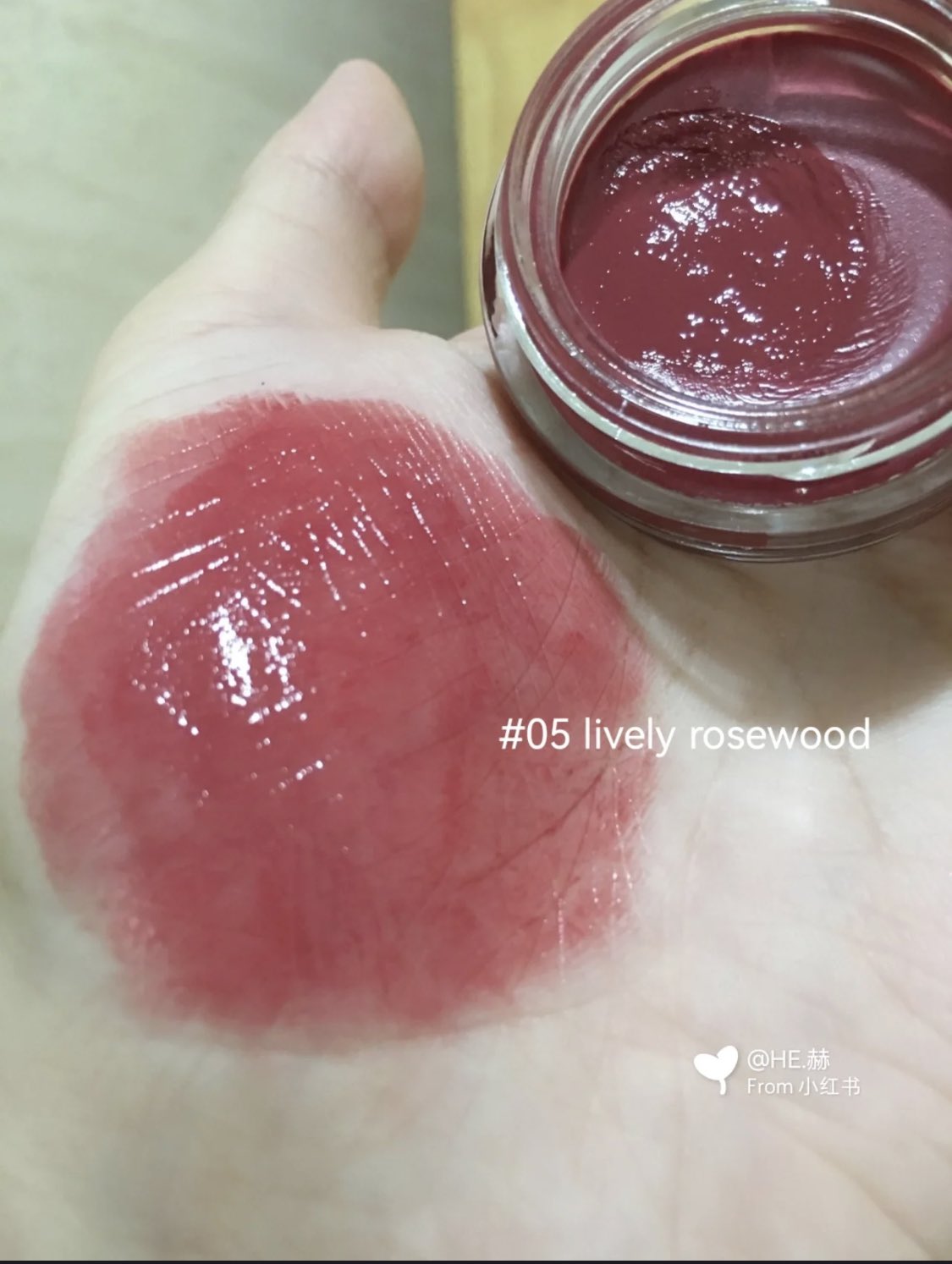 Chanel Lively Rosewood (5) No. 1 de Chanel Lip & Cheek Balm Review