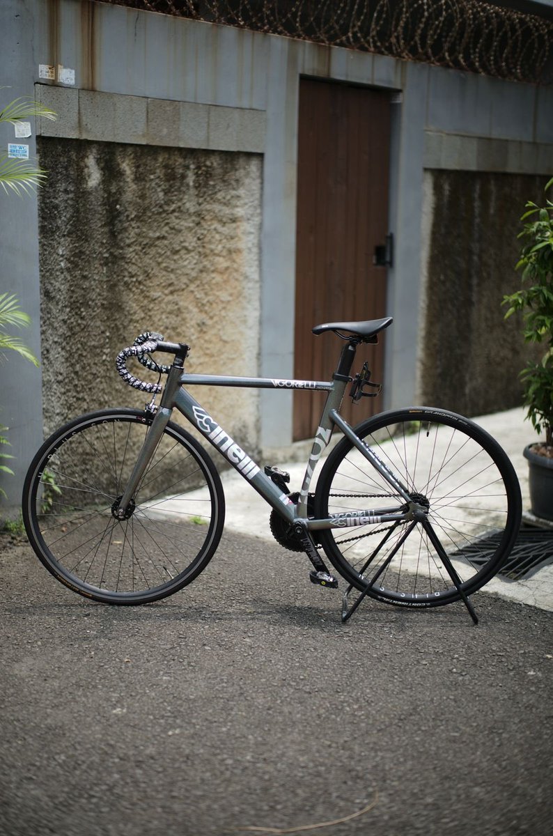 vigo shark 52 no dent , pemakaian wajar.
17 jt aja thanks!! frameset #fnfjb  <a href="/Indotrack/">Indonesia Track Bike</a> <a href="/WCHbike/">Prasetya Nugroho</a>  @WMSwestbike