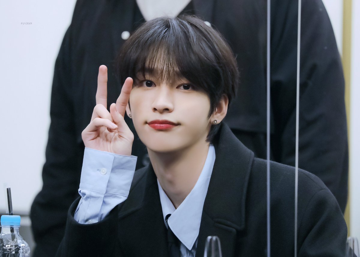9oclock1213's tweet photo. 220313 #나인 

#OnlyOneOf #온리원오브 
#NINE @OnlyOneOfmember https://t.co/sVclxoSeYw