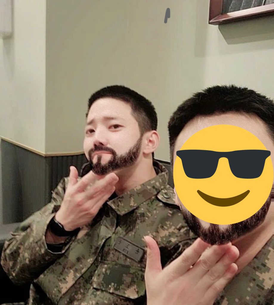 아 시발 장난하나 혓바닥으로 단무지 존나 잘잡게생김