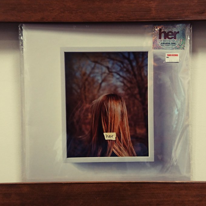 タワーレコード新宿店 新宿vinyl アーケイド ファイアの新作リリース決定で沸き立つ中 スパイク ジョーンズ監督作 Her 世界でひとつの彼女 のサントラが再入荷 長年のコラボレーターである オーウェン パレットと作り上げた ストーリーに寄り添う