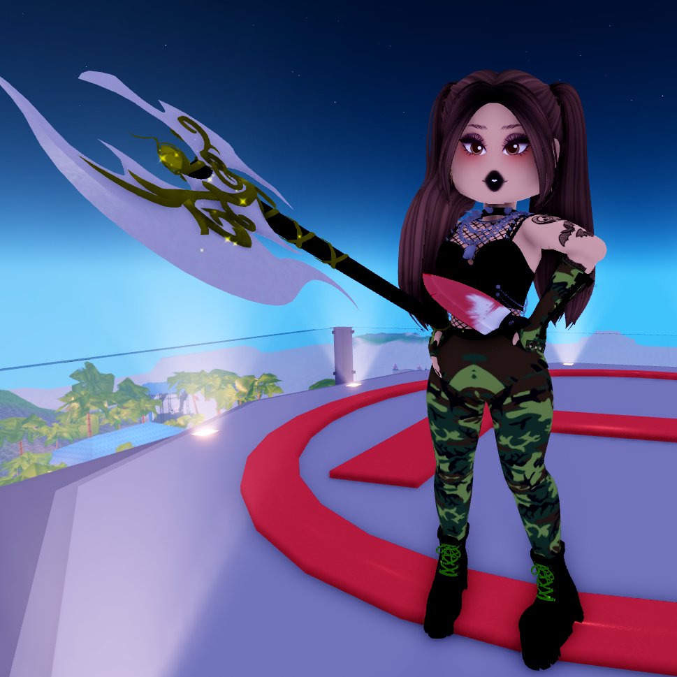 Royale High Outfits (@royalehighfits_) / X