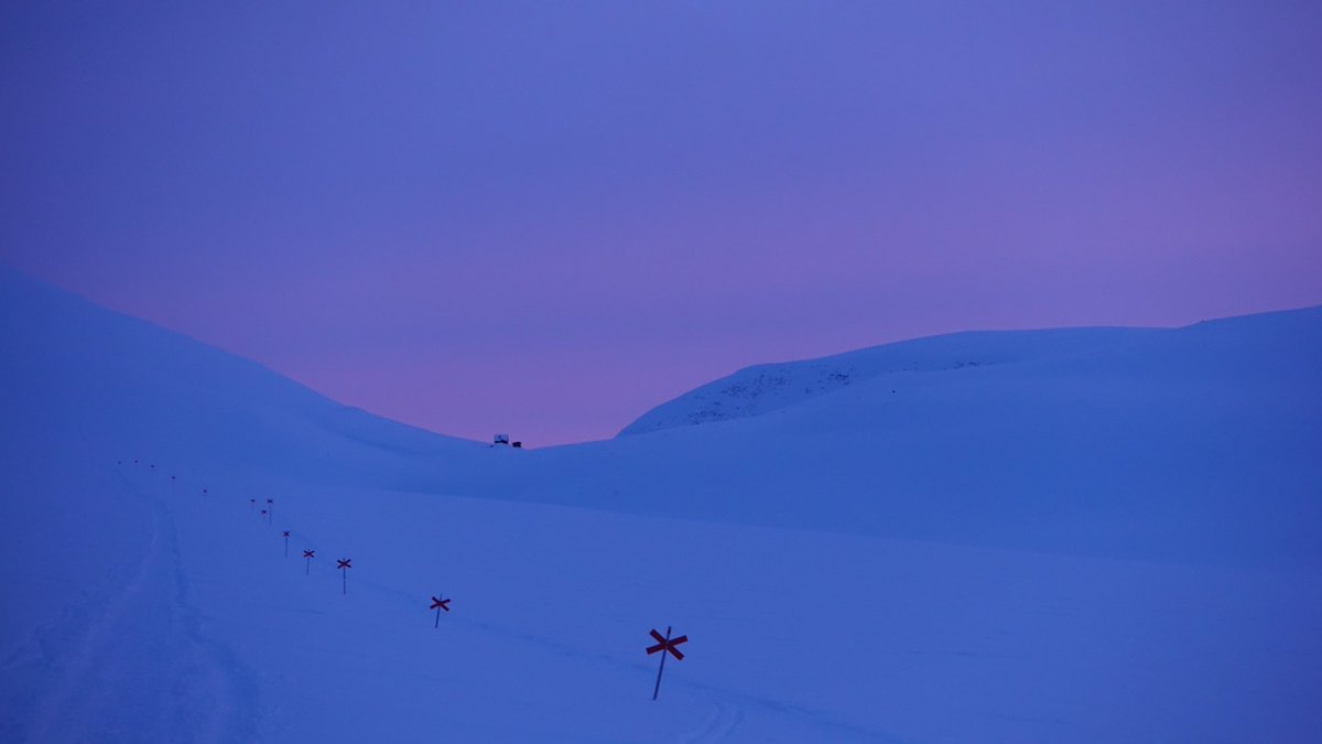 paulboslooper's tweet photo. Foto’s Zweden 🇸🇪 Abisko winter ❄️ hike, 10 dagen geen 📱😃, 10 dagen genieten van heel veel sneeuw, heel veel zon, soms heel veel wind en het noorderlicht. 

https://t.co/bRRJIYR50Q

#hike #snowshoeing #zweden #abisko #winter https://t.co/jLDXPatGvc