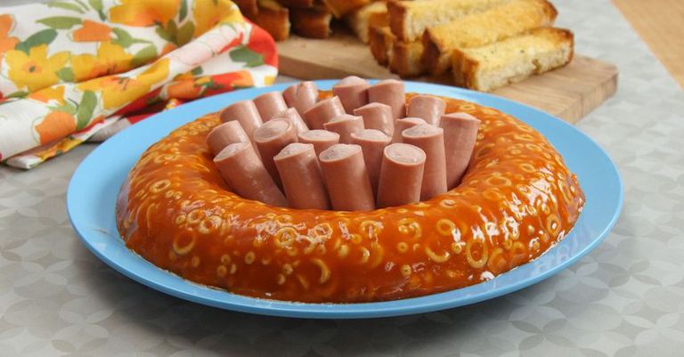 random_snakes's tweet photo. #WhyImGettingCanceled Maybe it had something to do with that 1970s-themed potluck I had. π€π€·ββοΈπ€ͺπ https://t.co/D8dNk8h17x