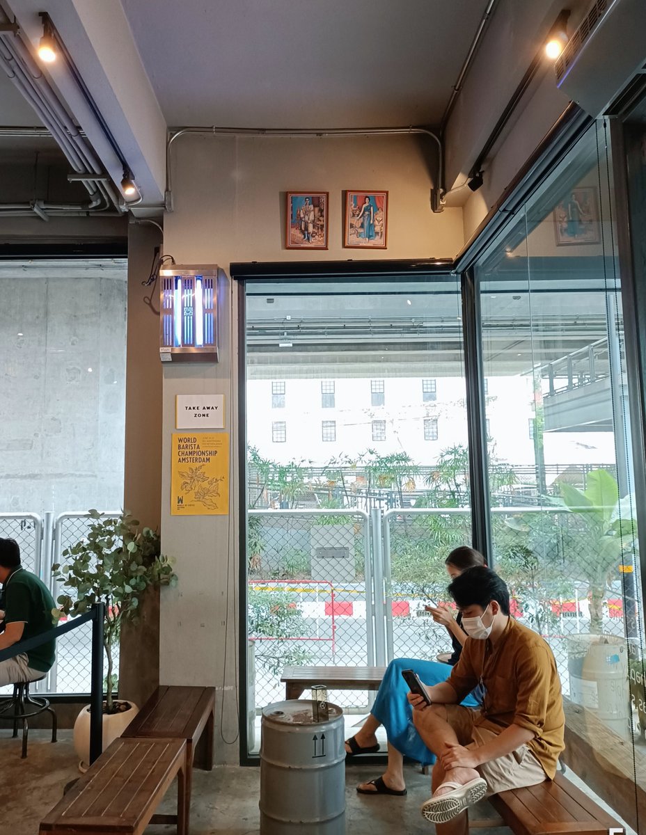 junifactcheck's tweet photo. บรรยากาศร้าน #FactoryCoffee https://t.co/GUw5wnDDMN