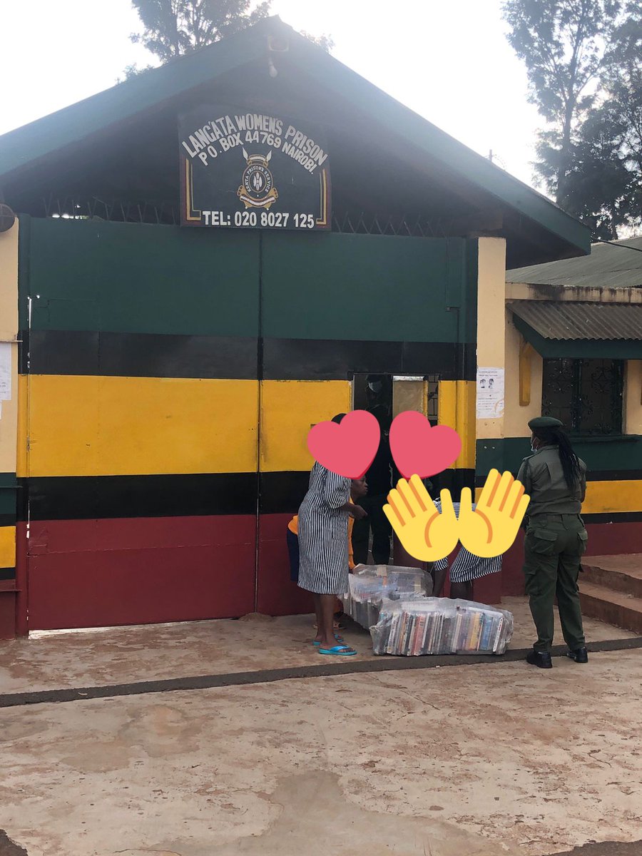 corriemwende's tweet photo. It was a beautiful way to start the weekend.
Also, what a humbling experience this was!
#BooksAndBeyond
#WhyWeRead
#LoveBooks📚
#BookclubSocialResponsibility https://t.co/x3wge508BG
