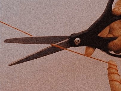etherealyjm's tweet photo. fated to be mine, a winrina au.

wherein Achilles (w), someone who has always been close to her older brother, Jeremiah (j), can see a soulmate thread. 

|...or she told her brother that her soulmate turns out to be the one that he loves.| https://t.co/tS5O0JAmMC